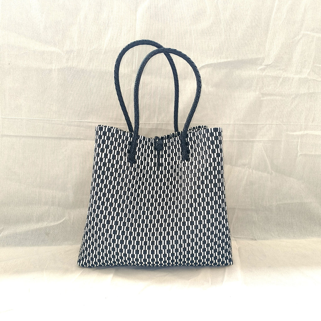 Grid Noir – Chic Collection Black & White Tote